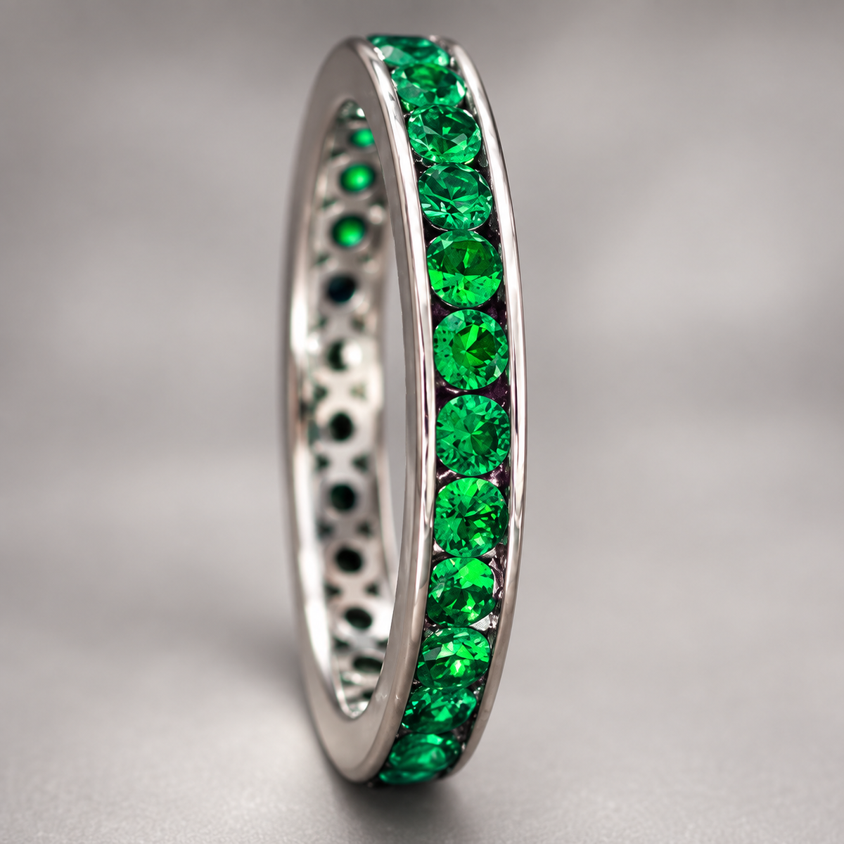 Lab-created emerald Band Ring R1328 — craftsmanship detail