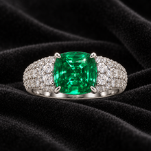[Correnva V3 velvet main] Verdant Halo Ring. AI-assisted presentation image on a dark velvet art direction; not exact-item, material, stone identity, scale, size, or inventory proof.
