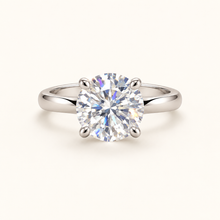 [Correnva V2 main] Lucent Crown Ring. AI-assisted presentation image based on a supplier reference; not exact-item, material, stone identity, scale, size, or inventory proof.