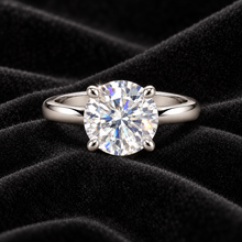 [Correnva V3 velvet main] Lucent Crown Ring. AI-assisted presentation image on a dark velvet art direction; not exact-item, material, stone identity, scale, size, or inventory proof.
