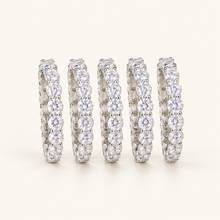 [Correnva V2 main] Lucent Line Band. AI-assisted presentation image based on a supplier reference; not exact-item, material, stone identity, scale, size, or inventory proof.